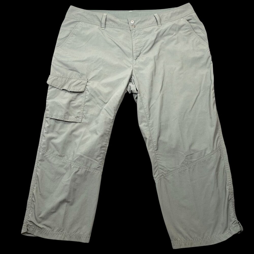Columbia Womens Sage Green Cargo Pants Size 14 Lightweight Nylon Outdoor Hiking